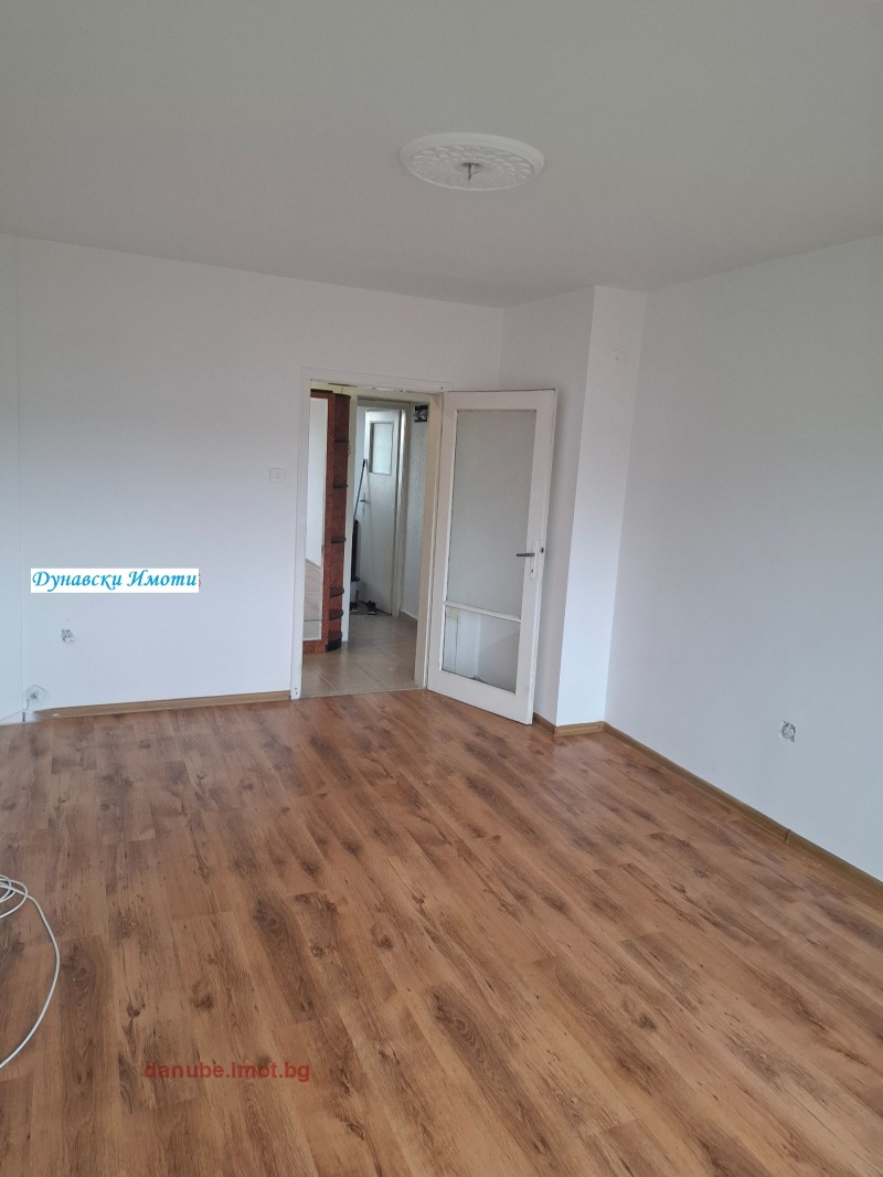 Продава 3-СТАЕН, гр. Русе, Родина 2, снимка 2 - Апартаменти - 52693961