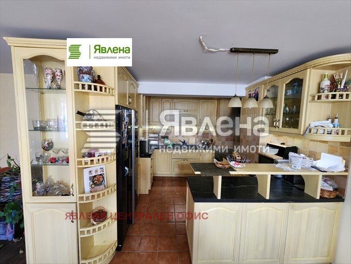 Продава МНОГОСТАЕН, гр. София, Център, снимка 4 - Апартаменти - 54599830