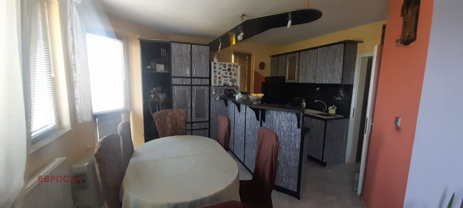 Продава 3-СТАЕН, гр. Пловдив, Кършияка, снимка 2 - Апартаменти - 49955688