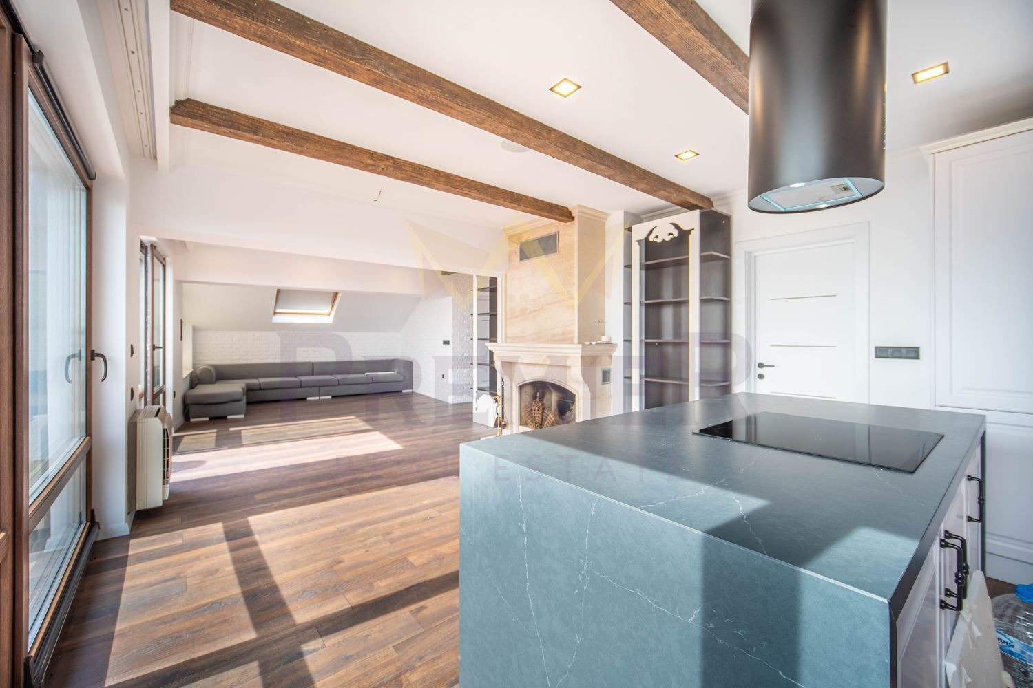 Продава 3-СТАЕН, гр. Варна, м-т Горна Трака, снимка 6 - Апартаменти - 54074082