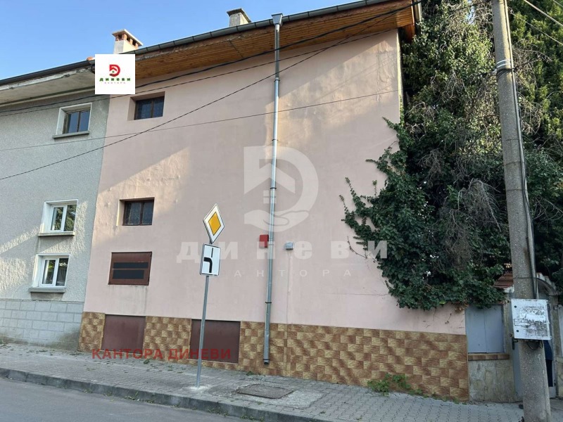 Продава КЪЩА в град Стара Загора, Самара 2 - 370 кв.м / 265 000 € » 518 294.95 лв., КАНТОРА ДИНЕВИ