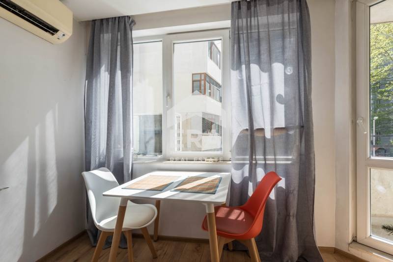 Продава  3-стаен град Варна , Лятно кино Тракия , 81 кв.м | 65024230 - изображение [6]