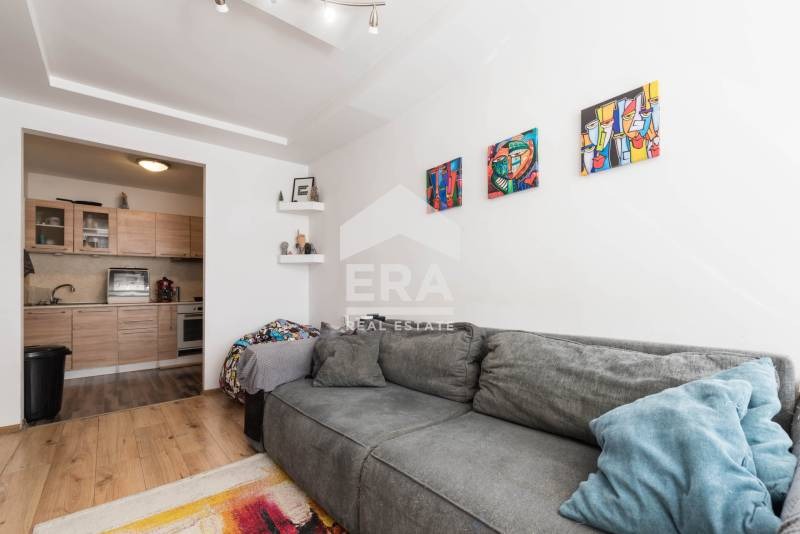 Продава  3-стаен град Варна , Лятно кино Тракия , 81 кв.м | 65024230 - изображение [2]