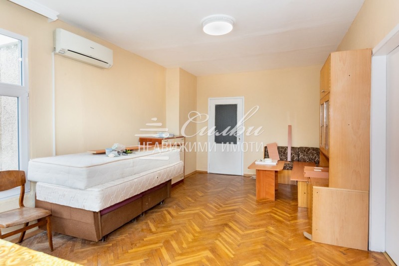 Продава  3-стаен град Шумен , Добруджански , 76 кв.м | 65152974 - изображение [4]