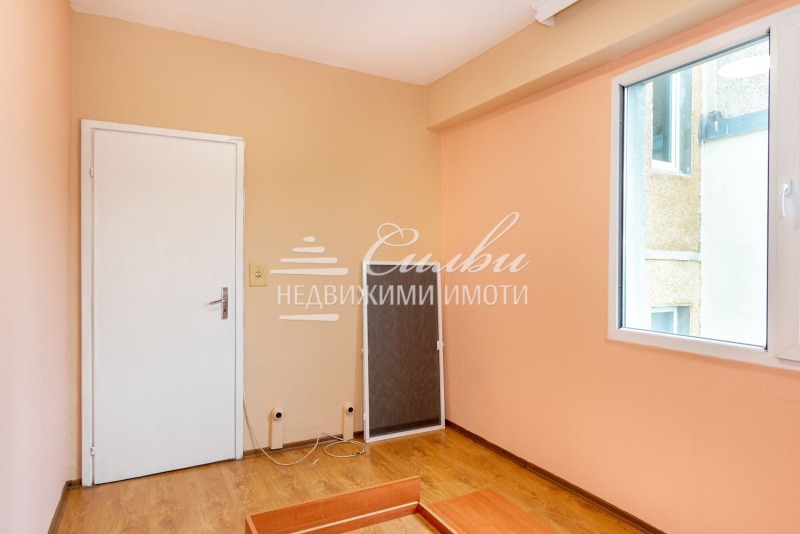 Продава  3-стаен град Шумен , Добруджански , 76 кв.м | 65152974 - изображение [12]