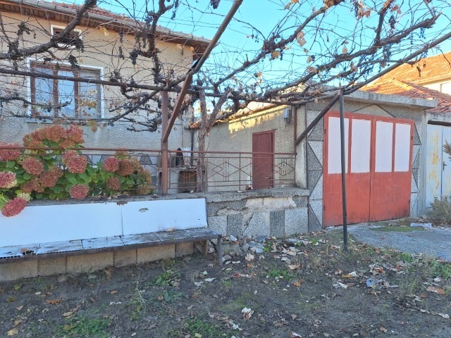 Продава КЪЩА, с. Звъничево, област Пазарджик, снимка 13 - Къщи - 45059659