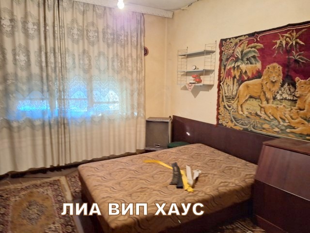 Продава КЪЩА, с. Звъничево, област Пазарджик, снимка 10 - Къщи - 45059659