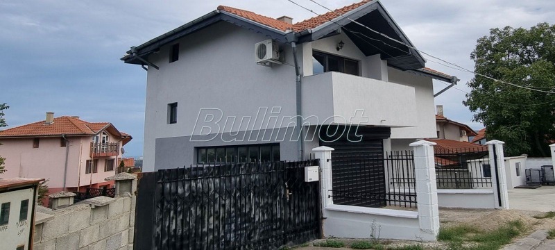 Till salu  Hus region Dobrich , Rogatjevo , 300 kvm | 24787947 - bild [2]