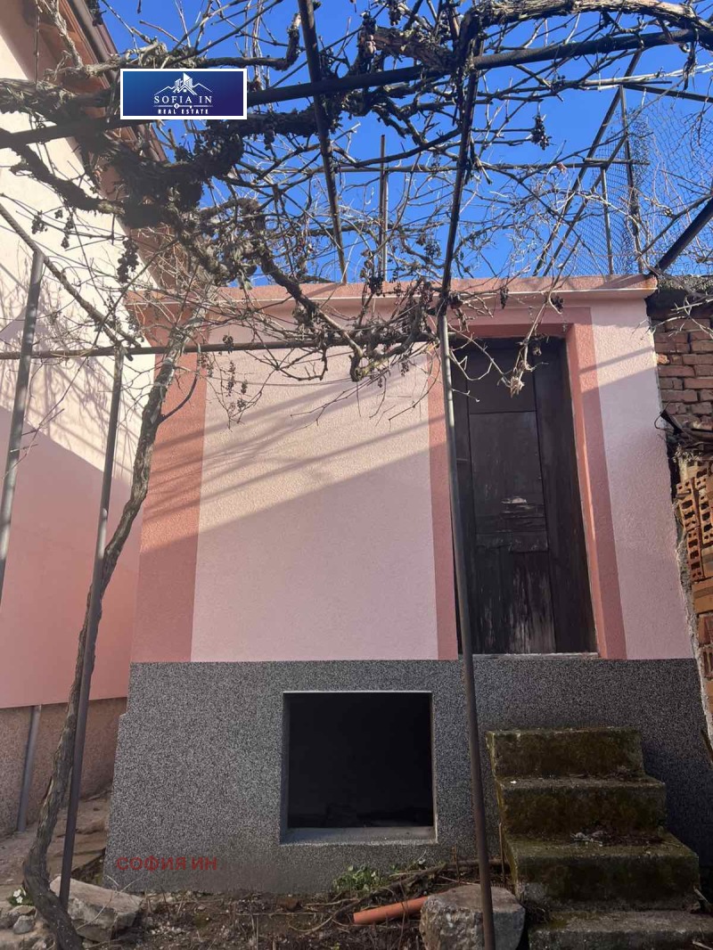 Продава КЪЩА, гр. Дупница, област Кюстендил, снимка 2 - Къщи - 53449838