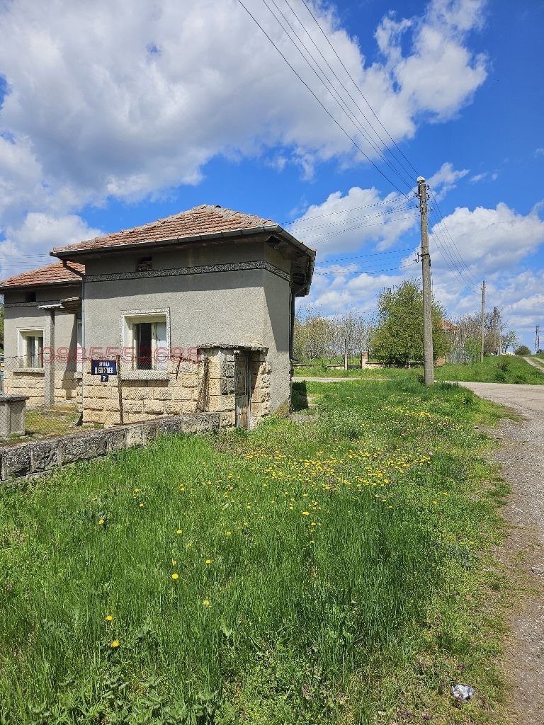 Продава КЪЩА, с. Батишница, област Русе, снимка 2 - Къщи - 54335965