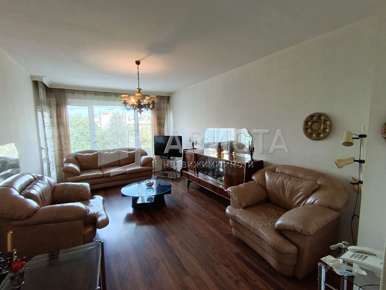 Продава 3-СТАЕН, гр. София, Оборище, снимка 2 - Апартаменти - 54953309