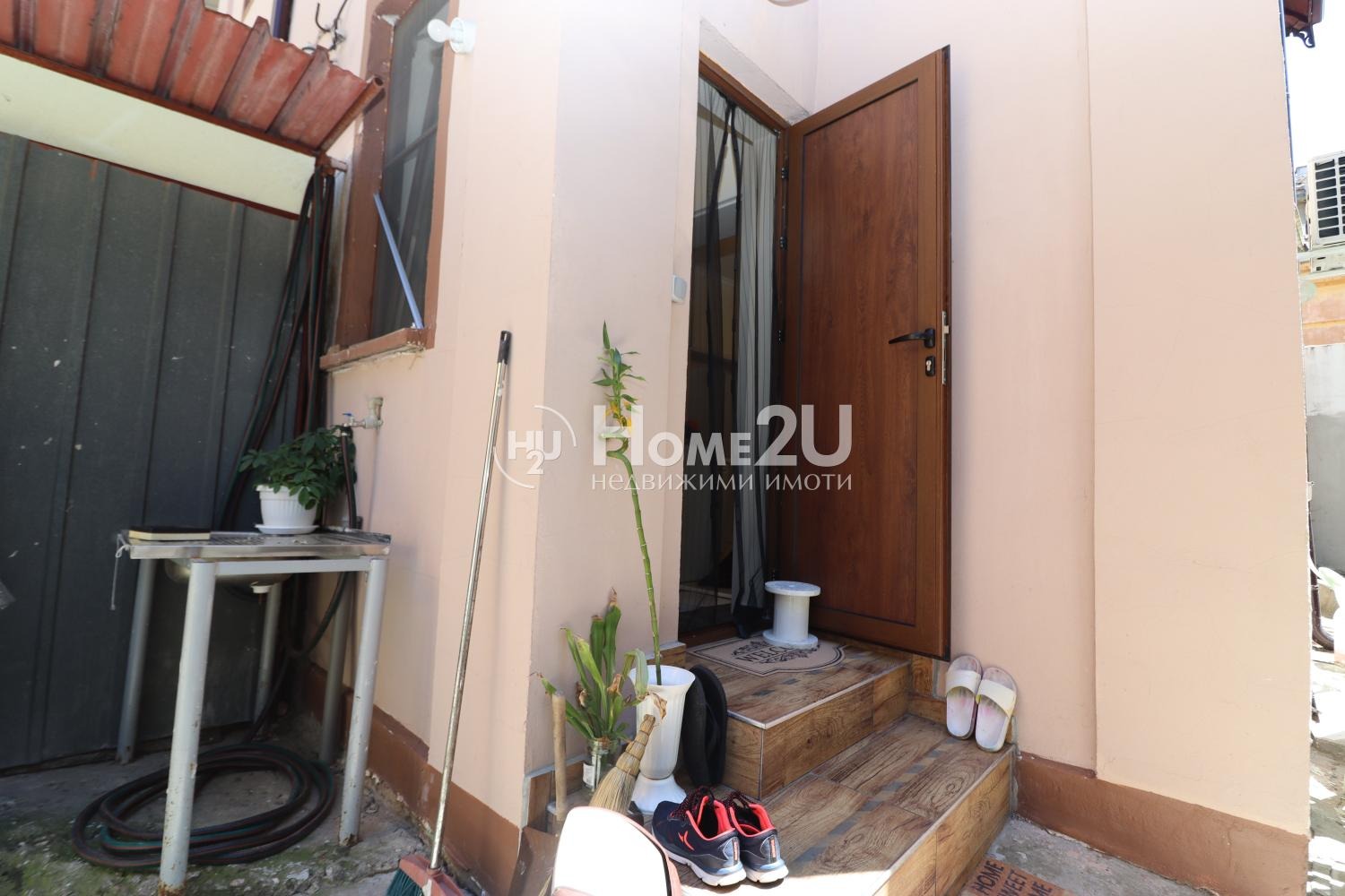 Продава ЕТАЖ ОТ КЪЩА, гр. Пазарджик, Център, снимка 9 - Етаж от къща - 54561427