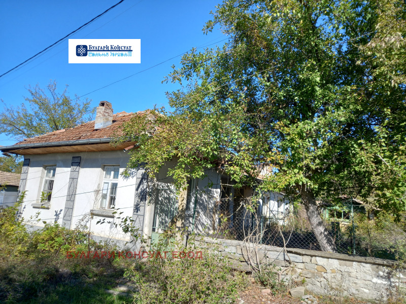 Продава КЪЩА в област Велико Търново, с. Кесарево - 133 кв.м / 15 225 € » 29 777.51 лв., БУЛГАРИ КОНСУЛТ ЕООД