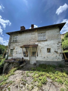 Maison Momtchilovtsi, région Smolyan