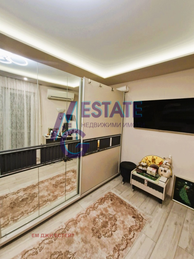 En venta  2 dormitorios Burgas , Sarafovo , 129 metros cuadrados | 44221864 - imagen [8]