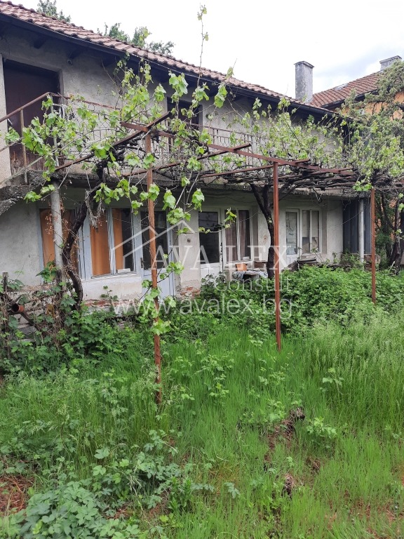 Продава КЪЩА, с. Крайници, област Кюстендил, снимка 4 - Къщи - 45744872