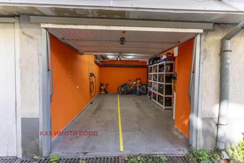 Продава ГАРАЖ, ПАРКОМЯСТО, град София, Гео Милев • 70000 € / 136908.10 лв. • 22901005 1