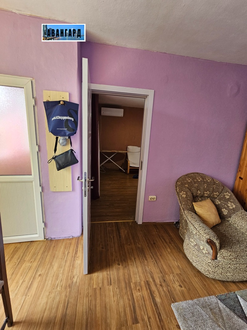 À venda  1 quarto Kiustendil , Nikola Vajarov , 56 m² | 49014140