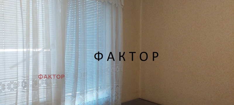 For Sale  2 bedroom Plovdiv , Izgrev , 86 sq.m | 49492543 - image [2]