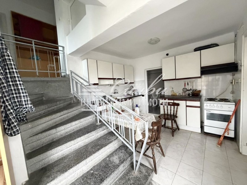 Продава КЪЩА, гр. Шумен, Дивдядово, снимка 8 - Къщи - 53233283