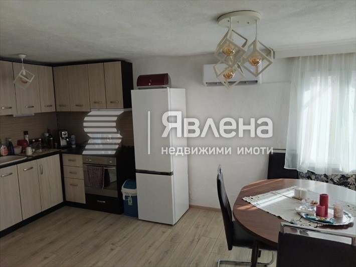 Продава КЪЩА, с. Розовец, област Пловдив, снимка 5 - Къщи - 56187231