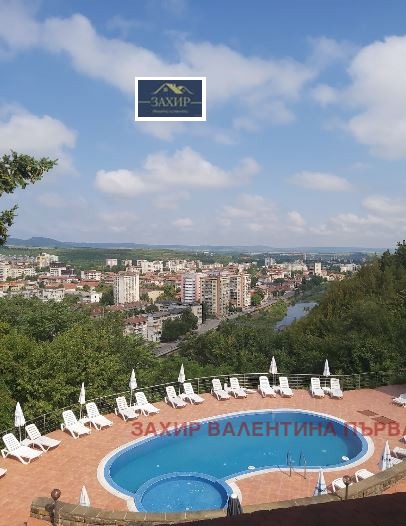 Продава  Хотел, град Ловеч, Вароша • 1 800 000 EUR • ID 99569254 — holmes.bg - [1] 