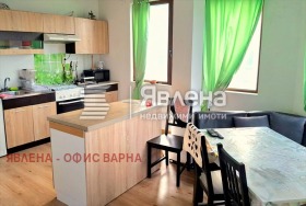 3 кімнатна Колхозен пазар, Варна