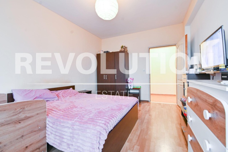 Продава  2-стаен град София , Гео Милев , 60 кв.м | 73504750 - изображение [8]