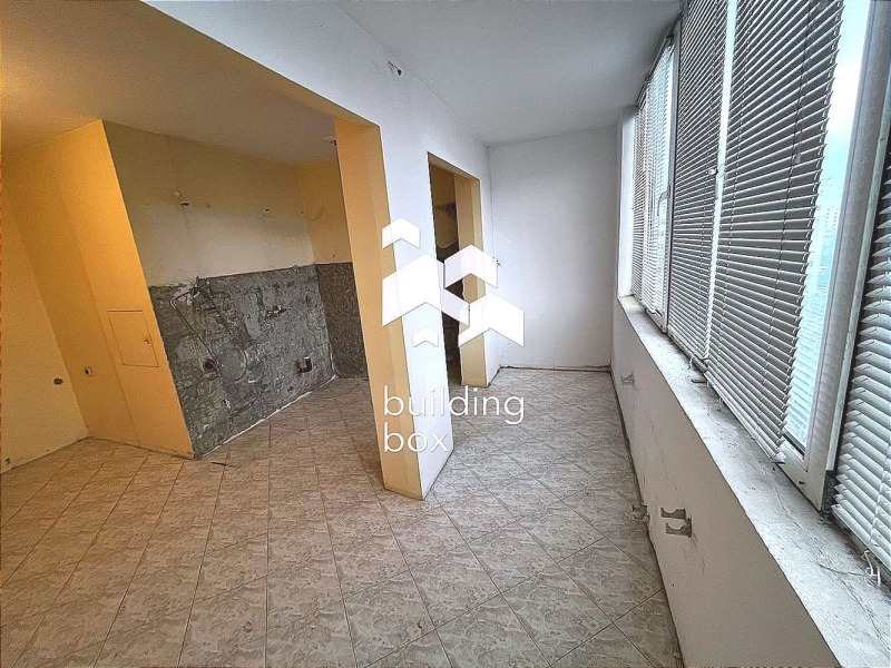 Продава 3-СТАЕН, гр. Варна, Левски 1, снимка 2 - Апартаменти - 53371712