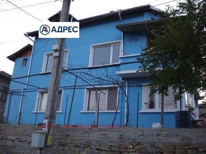 Продава  Къща град Ловеч , Гозница , 102 кв.м | 65142726