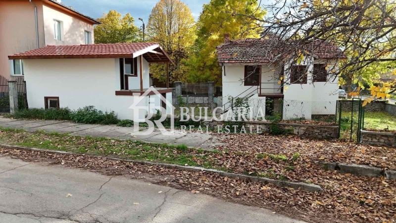 Продава КЪЩА, гр. Земен, област Перник, снимка 9 - Къщи - 53444620