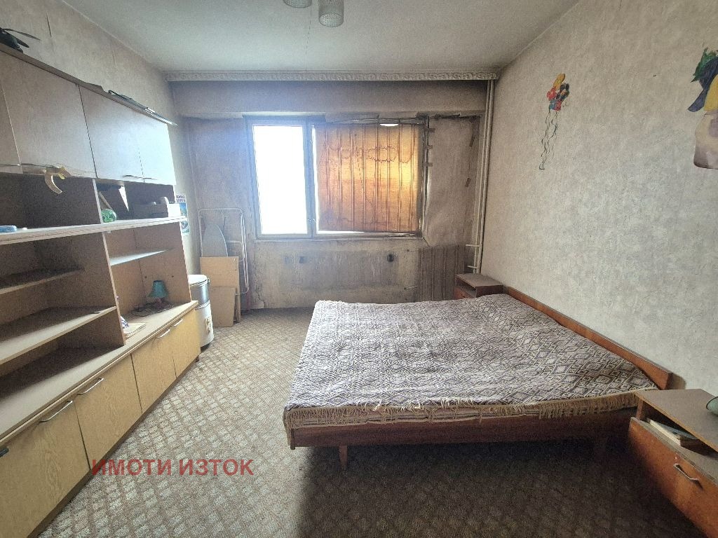 Продава 2-СТАЕН, гр. Перник, Изток, снимка 2 - Апартаменти - 52987622