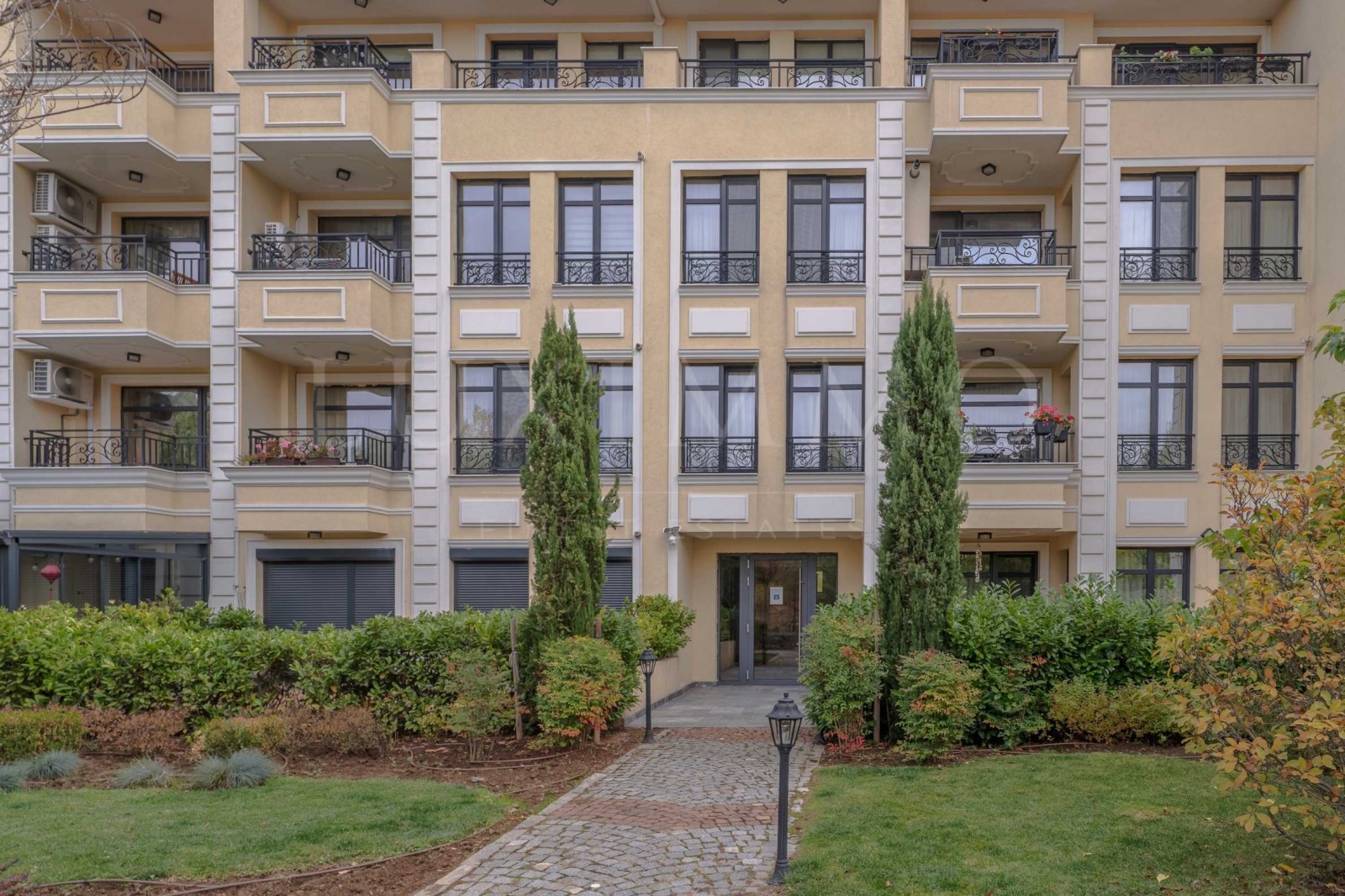 Продава 3-СТАЕН, гр. София, Витоша, снимка 2 - Апартаменти - 56529621