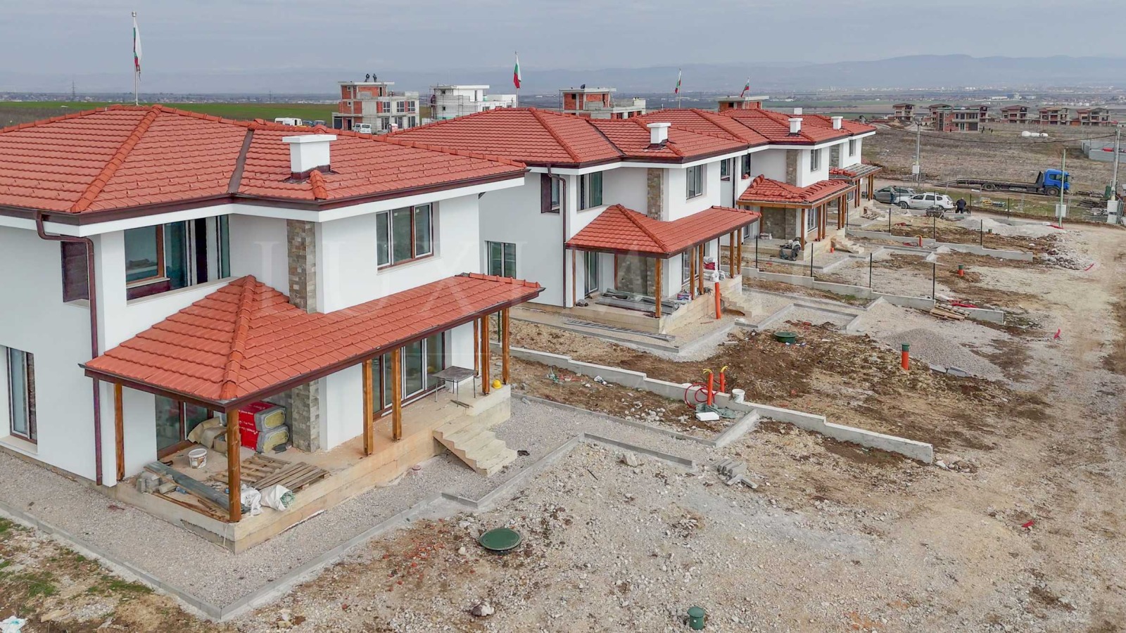 Продава КЪЩА, с. Гурмазово, област София област