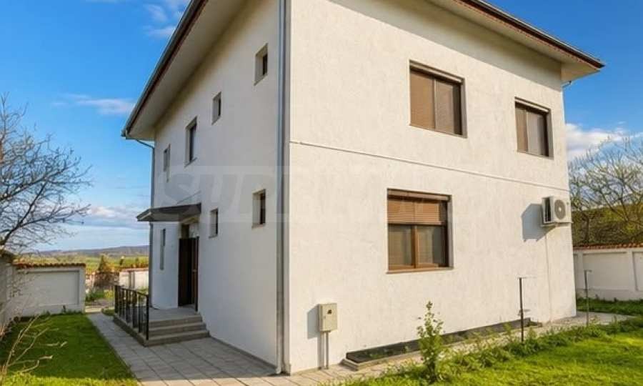 Продава КЪЩА, гр. Бургас, с. Миролюбово