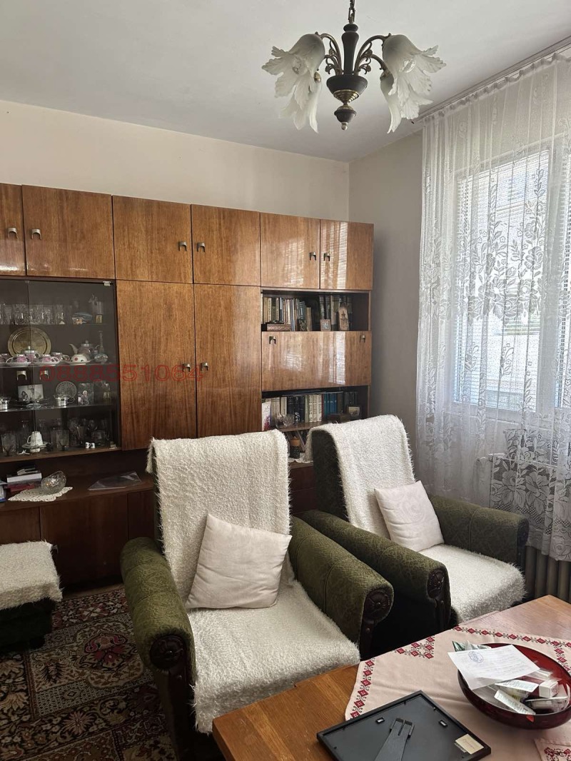 Eladó  2 hálószobás Sofia , Javorov , 76 négyzetméter | 98657203