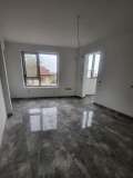 Продава 2-СТАЕН, град Плевен, Широк център • 98000 € / 191671.34 лв. • 39512395 9