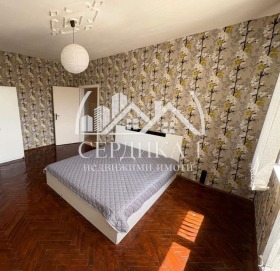 1 ložnice Iztok, Pernik