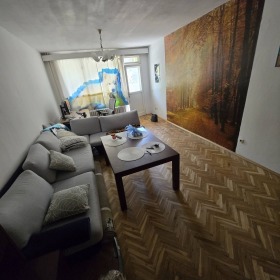 2 quartos Idealen centar, Pleven 8