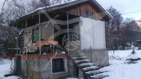 Продава  Парцел, с. Кръстевич