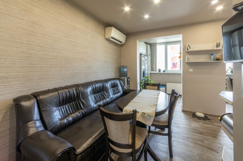 Na prodej  3+ ložnice Varna , Vazraždane 1 , 90 m2 | 61153613