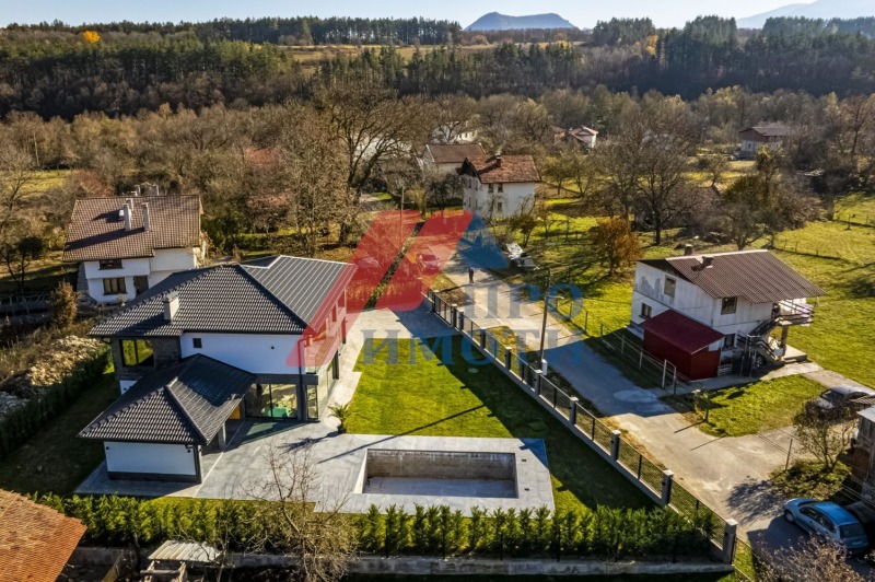 Till salu  Hus Pleven , Sjirok centar , 310 kvm | 62117013 - bild [9]