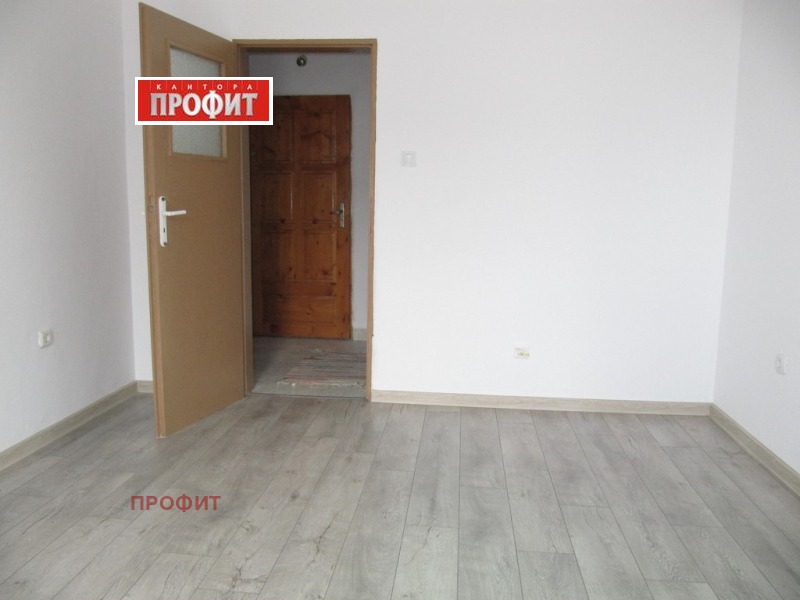 Продава 2-СТАЕН, гр. Пловдив, Кършияка, снимка 3 - Aпартаменти - 47527637