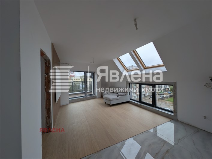 Продава 3-СТАЕН, град София, Люлин - център • 230000 € / 449840.90 лв. • 51928990 1