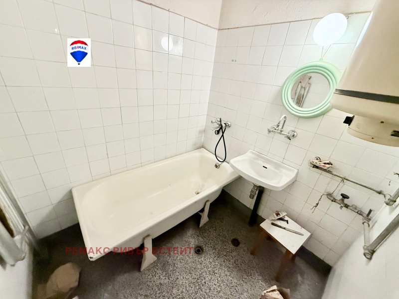 Продава 3-СТАЕН, гр. Русе, Широк център, снимка 11 - Апартаменти - 52693309