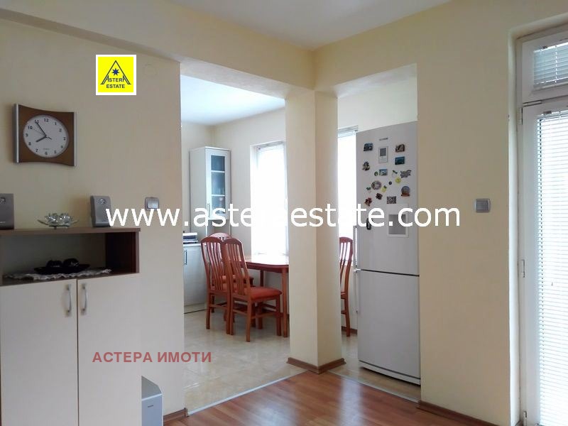 Продава 3-СТАЕН, гр. Благоевград, Широк център, снимка 12 - Апартаменти - 54752229