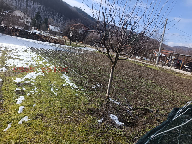 Продава ПАРЦЕЛ, с. Рибарица, област Ловеч