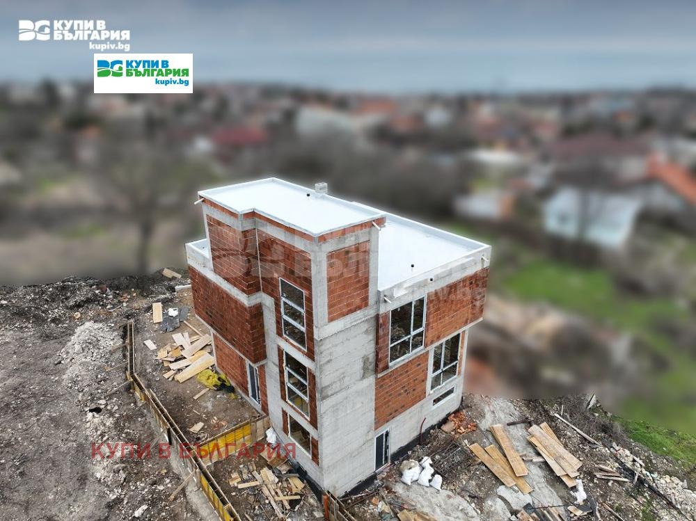 Продава КЪЩА, гр. Варна, м-т Горна Трака, снимка 2 - Къщи - 53620731