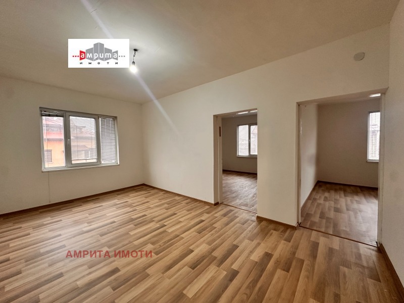 Продава ЕТАЖ ОТ КЪЩА, гр. София, Левски В, снимка 6 - Етаж от къща - 52574134