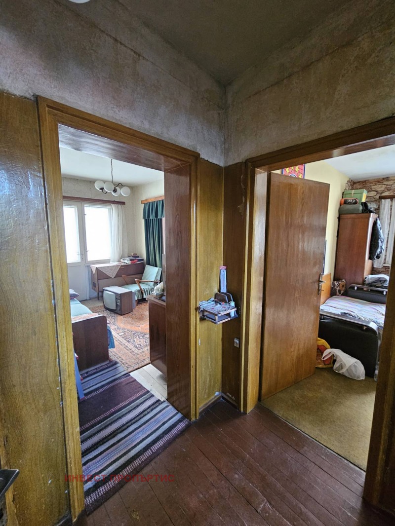 Продава КЪЩА, гр. София, Хаджи Димитър, снимка 6 - Къщи - 52235467